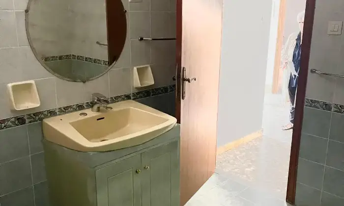 Rexer-Tula-Vendesi-palazzina-a-Tula-SS-Altro