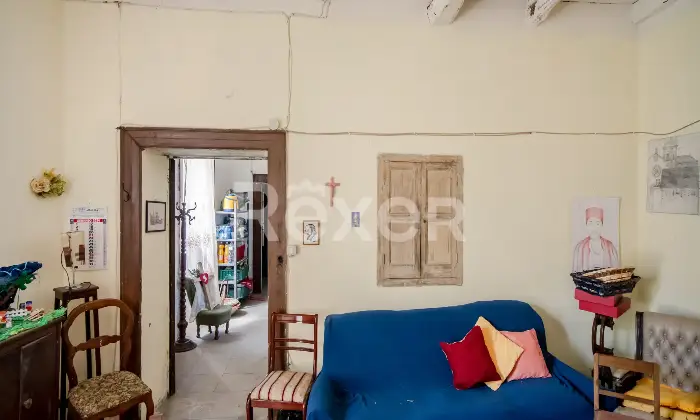 Rexer-Carolei-Rustico-da-ristrutturare-in-Via-Ruggiero-di-Lauria-Carolei-Altro