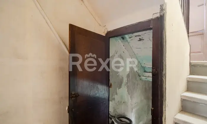 Rexer-Carolei-Rustico-da-ristrutturare-in-Via-Ruggiero-di-Lauria-Carolei-Altro