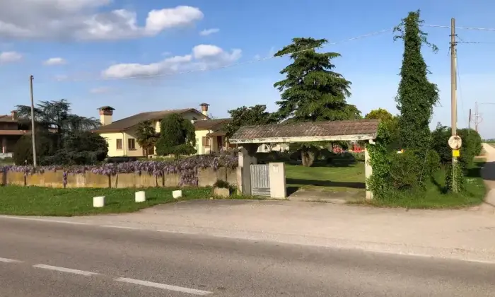 Rexer-Codigoro-Vendesi-Villa-a-Codigoro-Altro