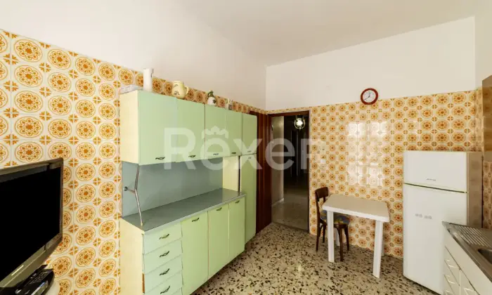 Rexer-Canosa-di-Puglia-Appartamento-al-primo-piano-con-box-auto-Altro