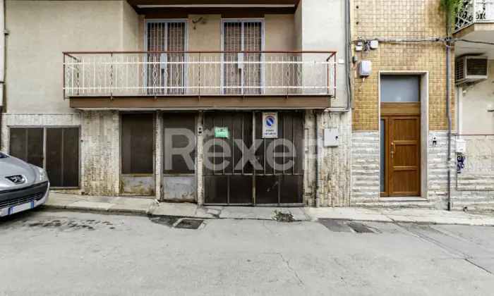 Rexer-Canosa-di-Puglia-Appartamento-al-primo-piano-con-box-auto-Altro
