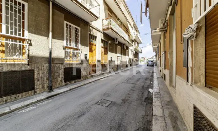 Rexer-Canosa-di-Puglia-Appartamento-al-primo-piano-con-box-auto-Altro