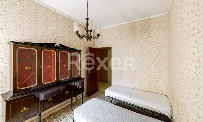 Rexer-Canosa-di-Puglia-Appartamento-al-primo-piano-con-box-auto-Altro