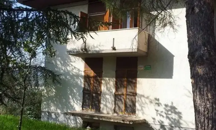 Rexer-Montefelcino-APPARTAMENTO-GREZZO-DI-MQ-IN-VILLA-SINGOLA-MONTEFELCINO-PU-Altro