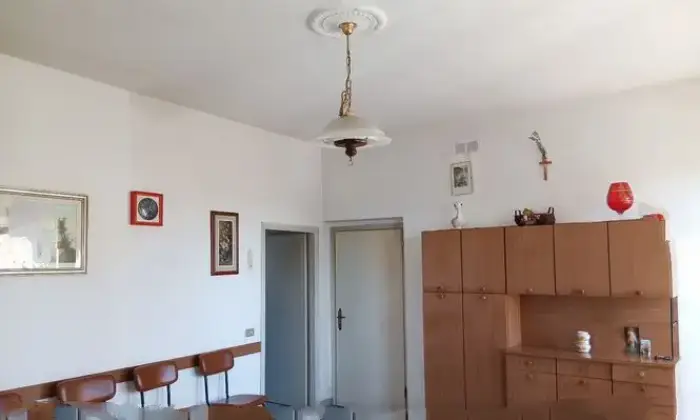 Rexer-Vinci-Vendesi-terratetto-con-cantina-e-terreno-a-Vinci-FI-Altro