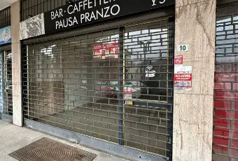 Rexer-VENEGONO-INFERIORE-Negozio-una-luce-con-cantina-Altro