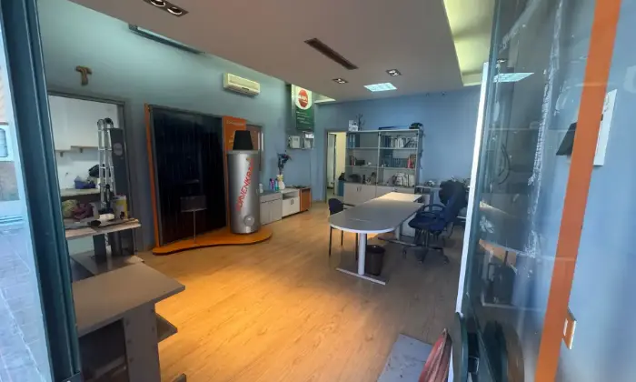 Rexer-Carrara-Vendesi-locale-commerciale-a-Avenza-Altro