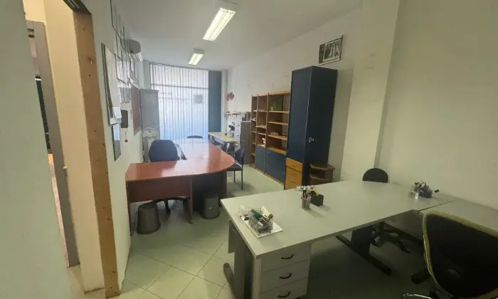 Rexer-Carrara-Vendesi-locale-commerciale-a-Avenza-Altro