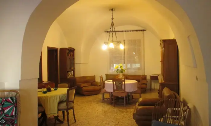 Rexer-Martina-Franca-Villa-Trulli-Sovrani-Masseria-Valle-dItria-adatta-BB-Salone