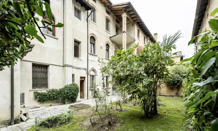 Rexer-Portogruaro-Casa-storica-indipendente-con-giardino-provato-Altro
