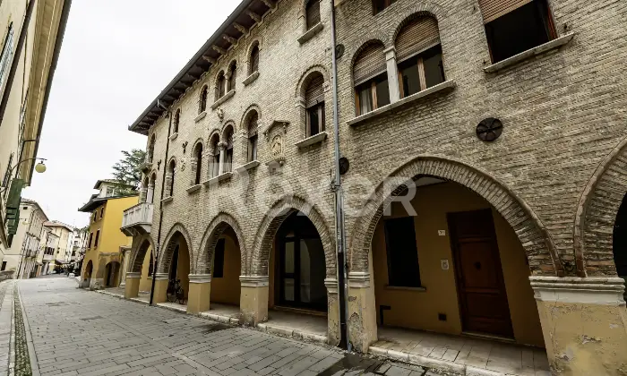 Rexer-Portogruaro-Casa-storica-indipendente-con-giardino-provato-Altro