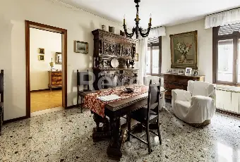 Rexer-Portogruaro-Casa-storica-indipendente-con-giardino-provato-Altro