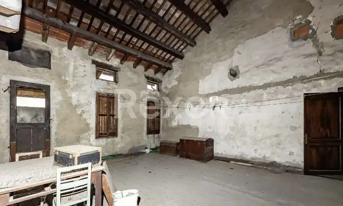 Rexer-Portogruaro-Casa-storica-indipendente-con-giardino-provato-Altro