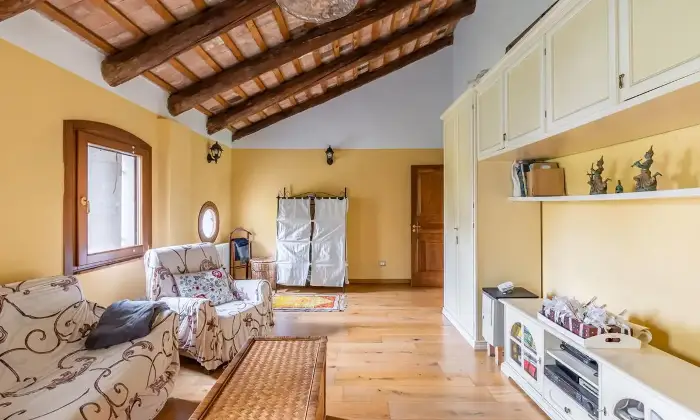 Rexer-Vigodarzere-GRANDE-CASALE-RISTRUTTURATO-Altro