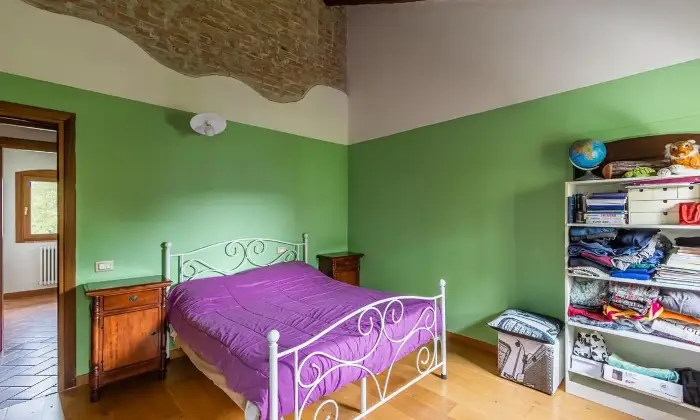 Rexer-Vigodarzere-GRANDE-CASALE-RISTRUTTURATO-CameraDaLetto