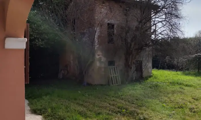 Rexer-Vigodarzere-GRANDE-CASALE-RISTRUTTURATO-PRIVATO-VENDE-DIRETTAMENTE-Terrazzo