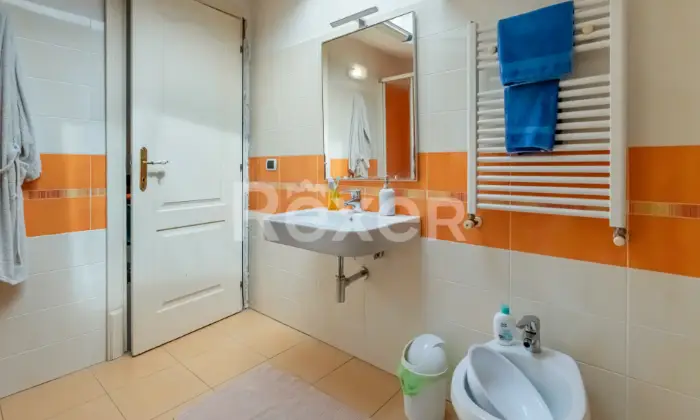 Rexer-Roma-Vendesi-Appartamento-Via-della-Rimessola-Altro