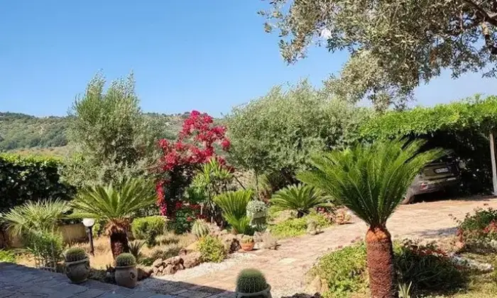 Rexer-Giungano-SA-Vendesi-una-splendida-villa-singola-situata-nel-comune-di-Giungano-Altro