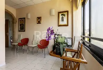 Rexer-Santa-Maria-Maddalena-Locale-commerciale-indipendente-di-mq-in-zona-servita-Altro