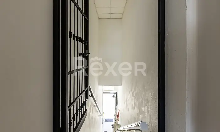 Rexer-Santa-Maria-Maddalena-Locale-commerciale-indipendente-di-mq-in-zona-servita-Altro