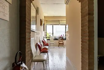 Rexer-Santa-Maria-Maddalena-Locale-commerciale-indipendente-di-mq-in-zona-servita-Altro