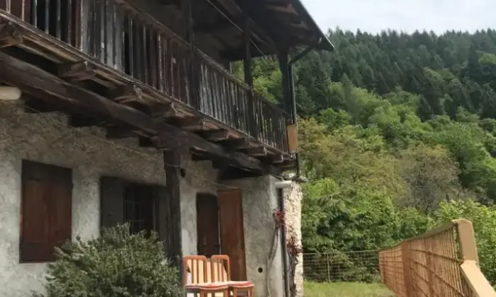 Rexer-Lamon-Vendesi-tipica-porzione-di-rustico-di-montagna-a-Lamon-BL-Altro
