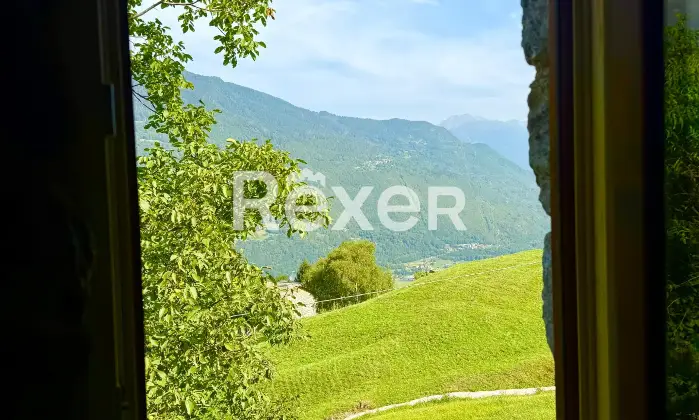 Rexer-Malonno-Vendesi-Baita-in-sasso-a-Malonno-BS-Altro