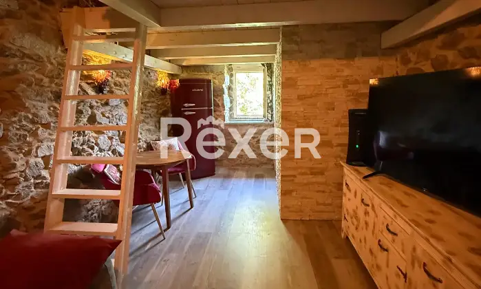 Rexer-Malonno-Vendesi-Baita-in-sasso-a-Malonno-BS-Altro