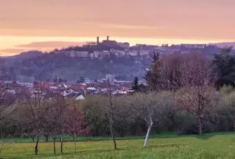 Rexer-SantAnna-Avagnina-Vendesi-Ampio-Cascinale-con-Vista-Panoramica-a-Mondov-Altro