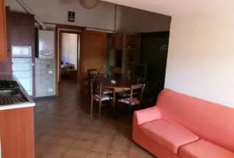 Rexer-Marsicovetere-Soleggiato-con-affaccio-sulla-piazza-Zecchettin-Salone