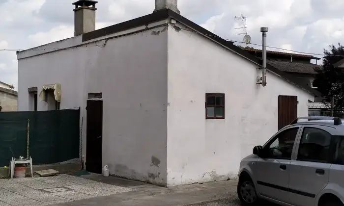 Rexer-Riva-del-Po-Vendesi-Villa-Bifamiliare-a-Riva-del-Po-Berra-Altro