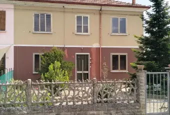 Rexer-Berra-Vendesi-Villa-Bifamiliare-a-Riva-del-Po-Berra-Altro