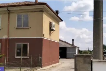 Rexer-Berra-Vendesi-Villa-Bifamiliare-a-Riva-del-Po-Berra-Altro