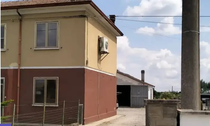 Rexer-Riva-del-Po-Vendesi-Villa-Bifamiliare-a-Riva-del-Po-Berra-Altro