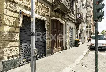 Rexer-Torino-Stabile-locato-ad-uso-investimento-Altro