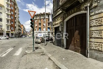 Rexer-Torino-Stabile-locato-ad-uso-investimento-Altro