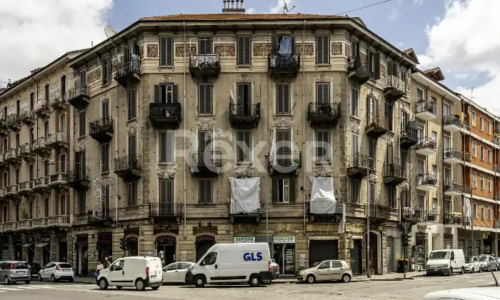 Rexer-Torino-Stabile-locato-ad-uso-investimento-Altro