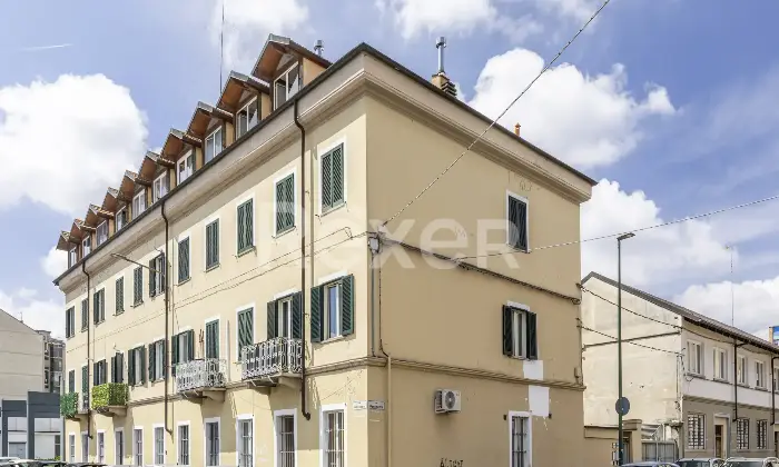 Rexer-Torino-Stabile-locato-ad-uso-investimento-Altro