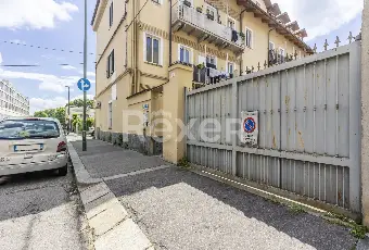 Rexer-Torino-Stabile-locato-ad-uso-investimento-Altro
