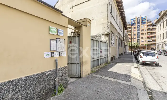 Rexer-Torino-Stabile-locato-ad-uso-investimento-Altro