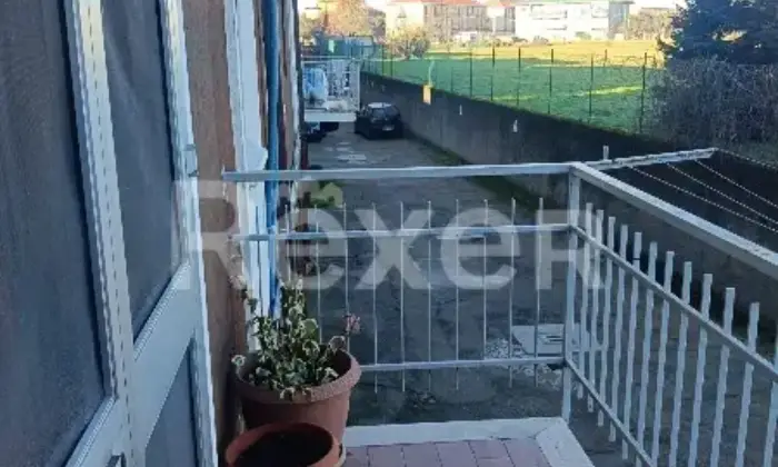 Rexer-Cerano-Ampio-appartamento-al-piano-terra-con-box-doppio-e-cantina-a-Cerano-NO-Altro