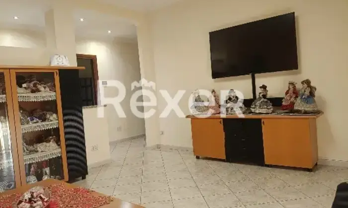 Rexer-Cerano-Ampio-appartamento-al-piano-terra-con-box-doppio-e-cantina-a-Cerano-NO-Altro