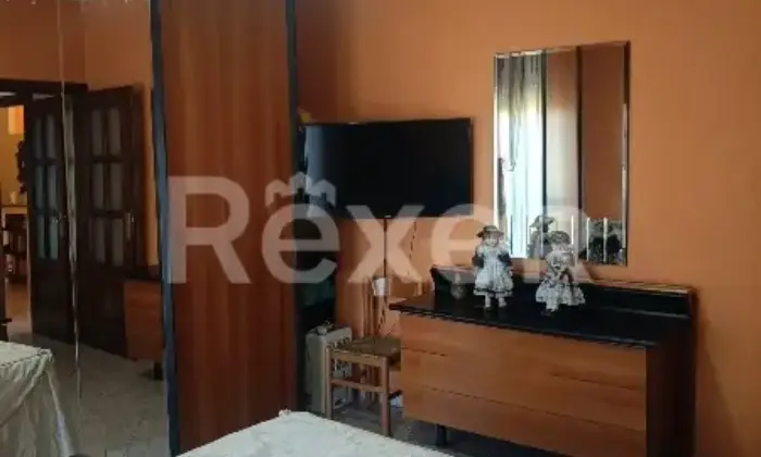 Rexer-Cerano-Ampio-appartamento-al-piano-terra-con-box-doppio-e-cantina-a-Cerano-NO-Altro