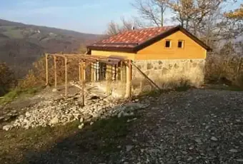 Rexer-Varsi-Vendesi-monolocale-immersa-tra-prati-e-boschi-a-Varsi-Altro