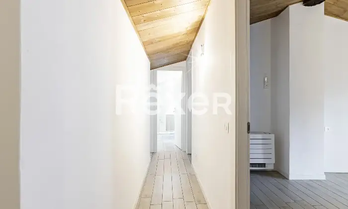 Rexer-Bergamo-BILOCALE-ULTIMO-PIANO-RISTRUTTURATO-Altro