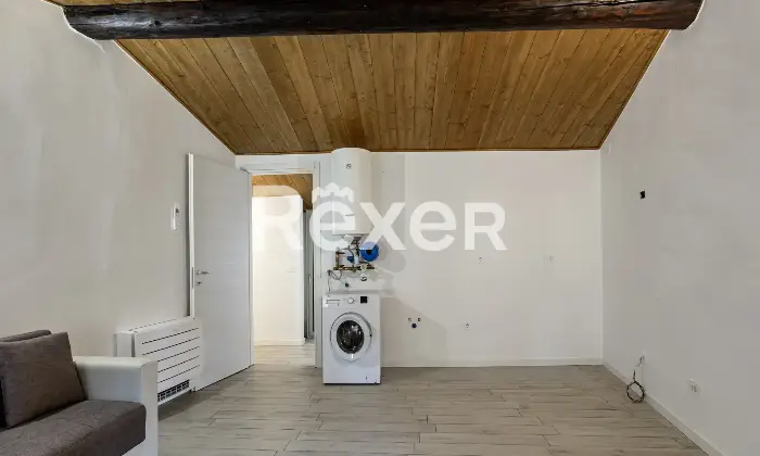 Rexer-Bergamo-BILOCALE-ULTIMO-PIANO-RISTRUTTURATO-Altro