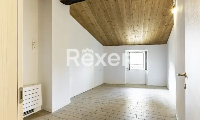 Rexer-Bergamo-BILOCALE-ULTIMO-PIANO-RISTRUTTURATO-Altro