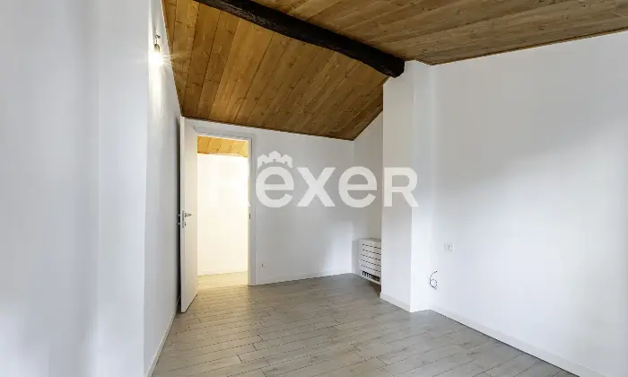 Rexer-Bergamo-BILOCALE-ULTIMO-PIANO-RISTRUTTURATO-Altro
