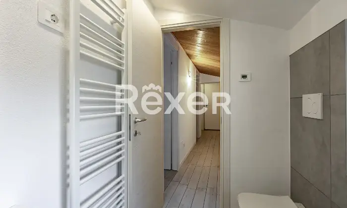 Rexer-Bergamo-BILOCALE-ULTIMO-PIANO-RISTRUTTURATO-Altro